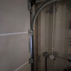 Réparation Porte de Garage à Montceaux (près Belleville) | SG Serrurerie