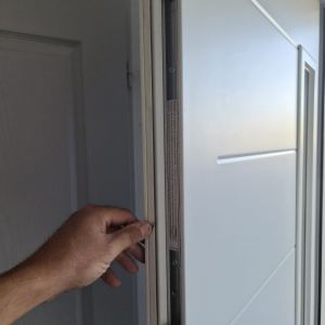 Remplacement Serrure Porte d'Entrée à Cormoranche | SG Serrurerie
